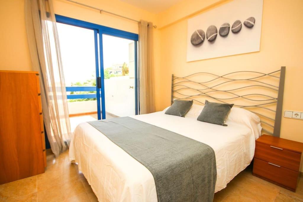 2 Bedrooms Sea And Pool View Apt In Duquesa Golf & Gardens Manilva Castillo de Sabinillas Exterior foto