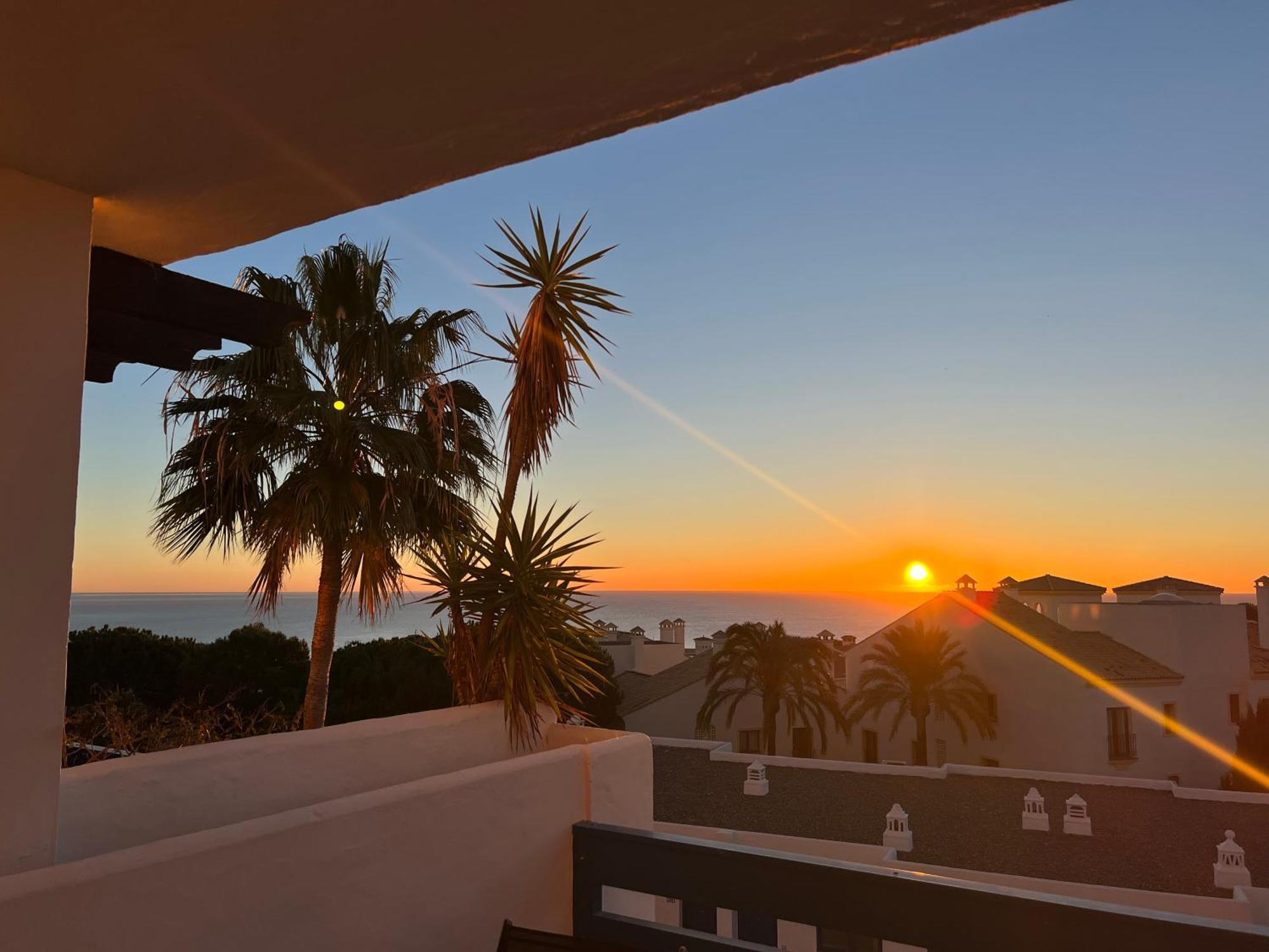 2 Bedrooms Sea And Pool View Apt In Duquesa Golf & Gardens Manilva Castillo de Sabinillas Exterior foto